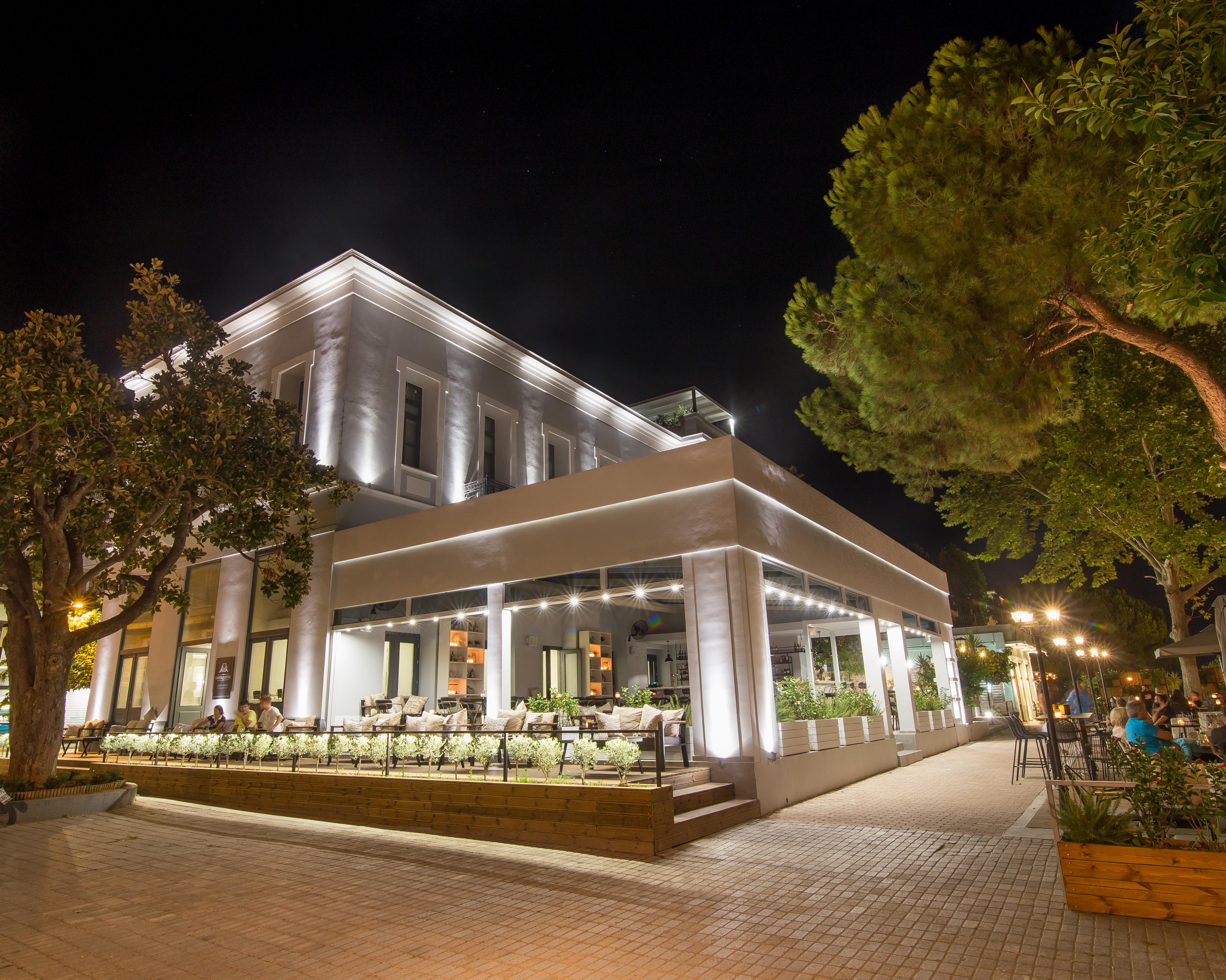 Panellinion Luxury Rooms Kalamata Esterno foto