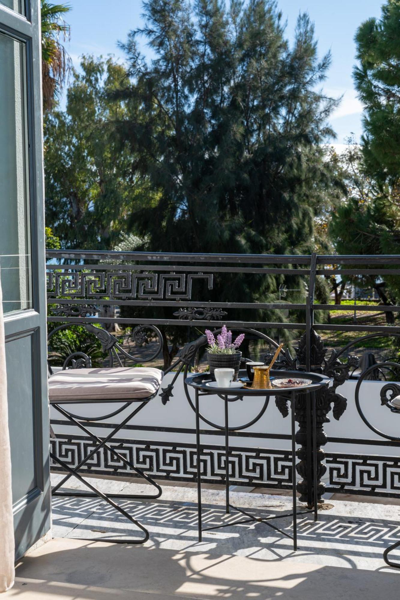 Panellinion Luxury Rooms Kalamata Esterno foto