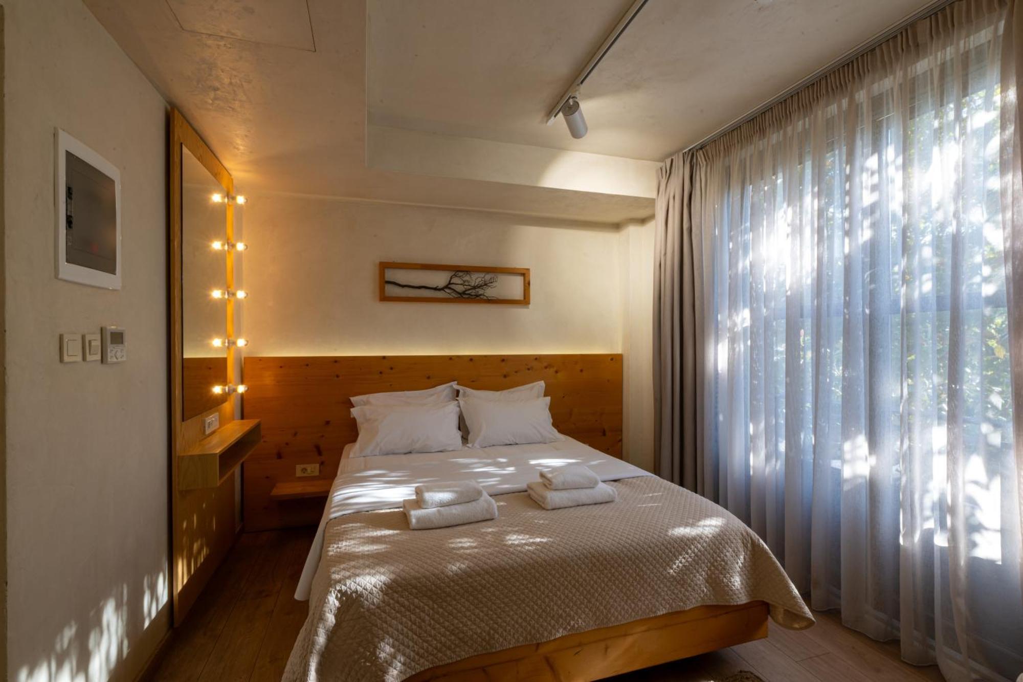 Panellinion Luxury Rooms Kalamata Esterno foto