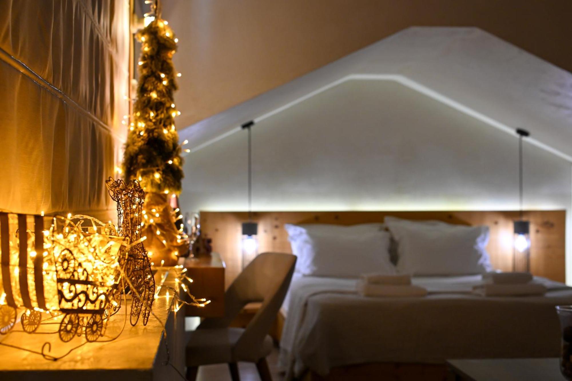 Panellinion Luxury Rooms Kalamata Esterno foto
