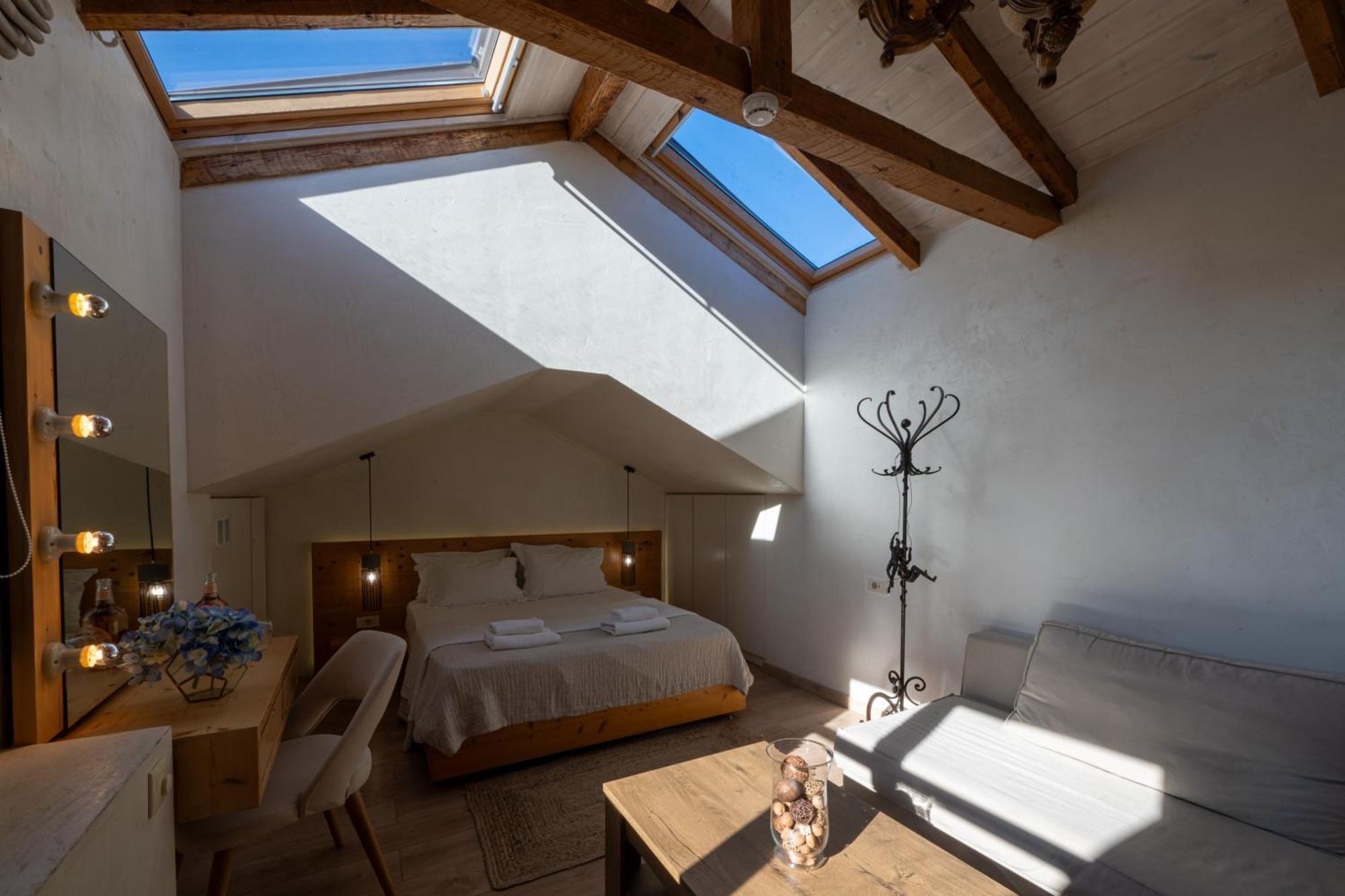 Panellinion Luxury Rooms Kalamata Esterno foto